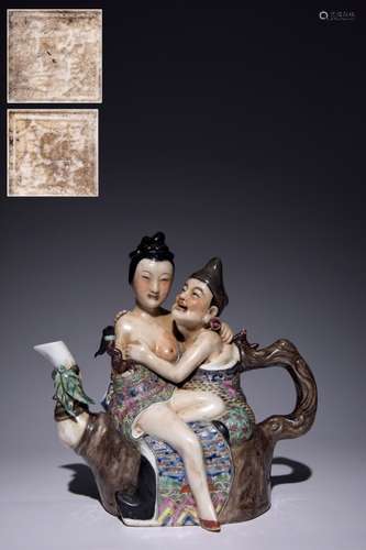 Chinese Hand Paint Famille Rose Figurine Ewer