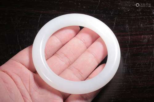 Chinese Hetian Jade Bangle