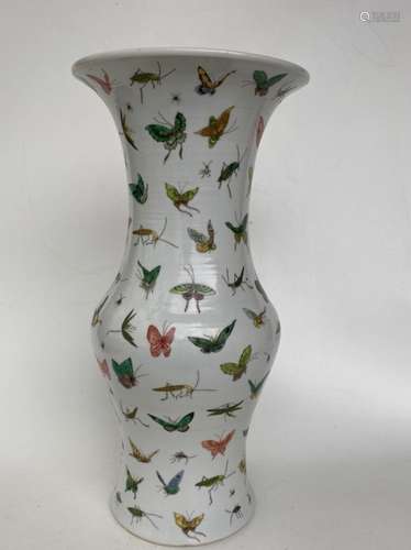 Chinese Famille Rose Porcelain Vase