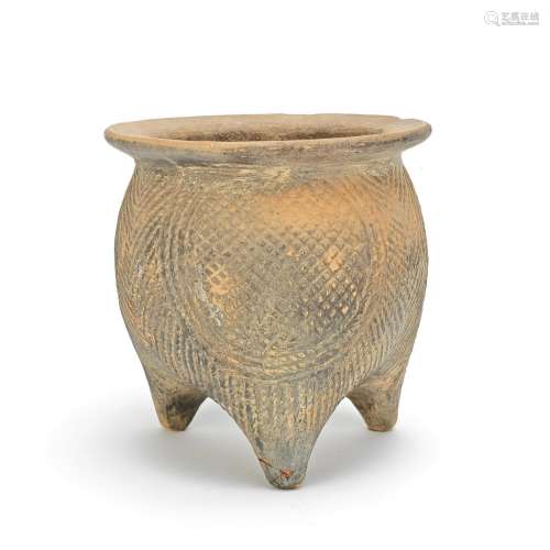 A GREY POTTERY TRIPOD COOKING VESSEL, LIDING Shang Dynasty
