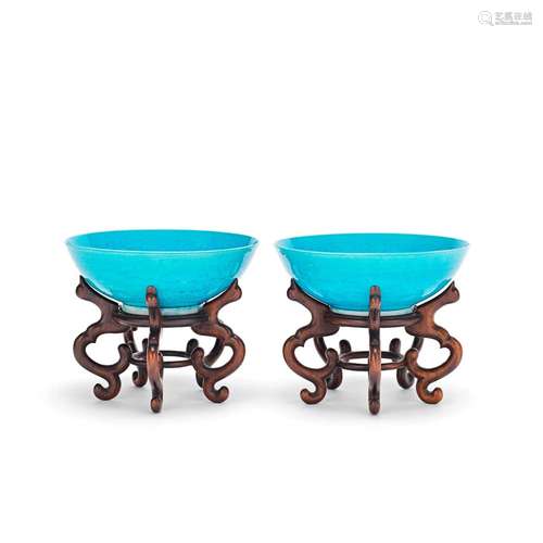 A PAIR OF TURQUOISE-GLAZED BOWLS Kangxi (4)