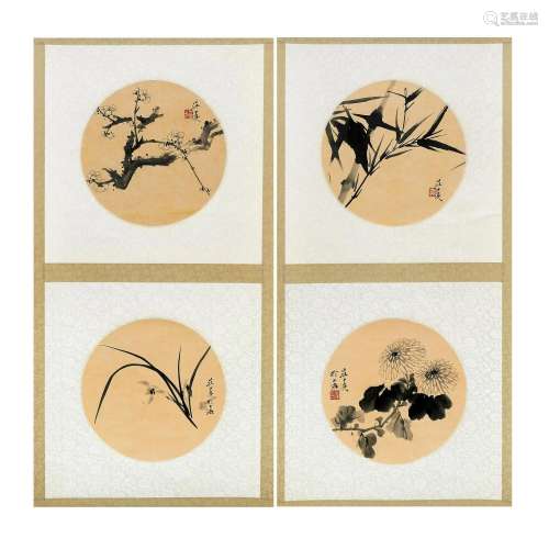 FOUR CIRCULAR FAN PAINTINGS MOUNTED ON TWO HANGING SCROLLS F...