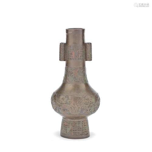 AN ARCHAISTIC BRONZE HU-SHAPED VASE Song Dynasty