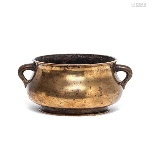 A GILT BRONZE BOMBÉ FORM INCENSE BURNER, GUI 18th/19th centu...