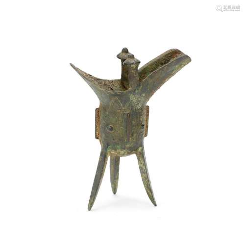 A RITUAL BRONZE WINE VESSEL, JUE Shang Dynasty