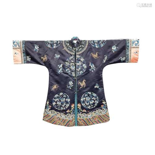 A BLUE GROUND SILK LADY'S ROBE Late Qing Dynasty