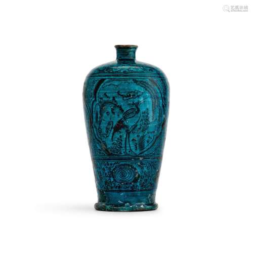 A Cizhou turquoise-glazed meiping, Ming dynasty, 16th centur...