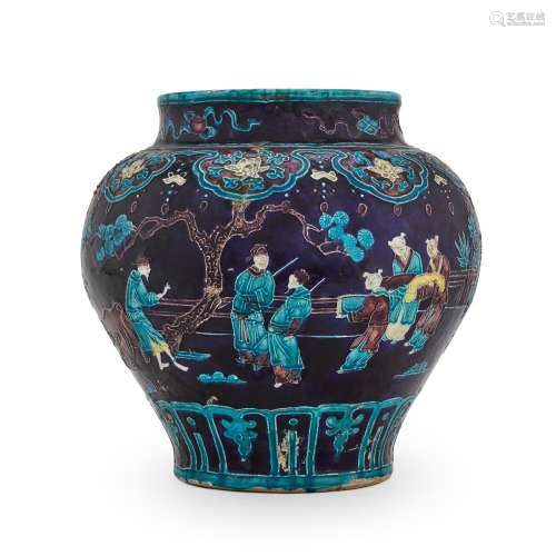 A Fahua 'figural' jar, Ming dynasty, 16th century | ...