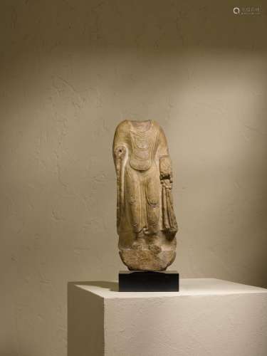 A marble torso of Bodhisattva, Sui/Tang dynasty | 隋/唐 大理...