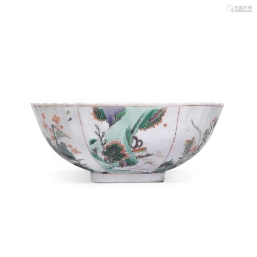 A famille-verte 'floral' fluted bowl, Qing dynasty, ...