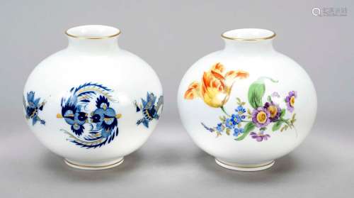Two vases, Meissen, 1970s, spherical