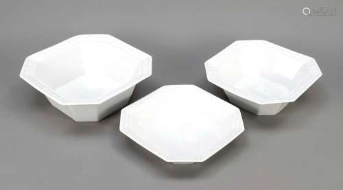 Three Caré bowls, KPM Berlin, mark 1
