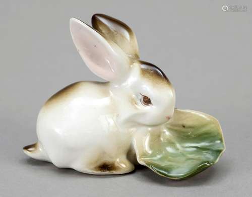 Hare with cabbage leaf, Pecs Zsolnay