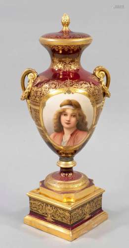 Large lidded vase, w. Vienna, c. 190