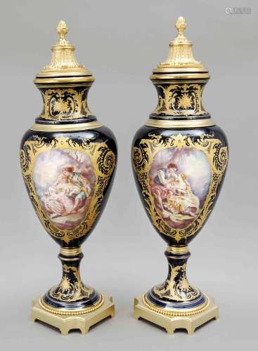 Pair of vases, France, w. Sevres, ov