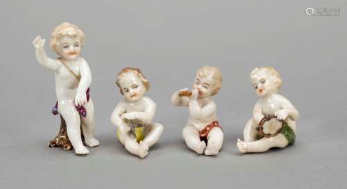 Four miniature figures, Höchst, 20th