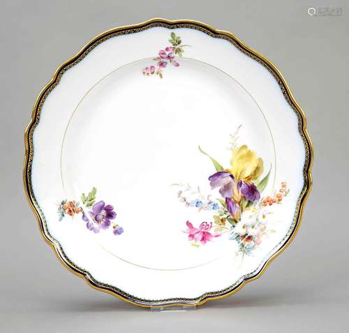 Large round serving dish, Meissen, k