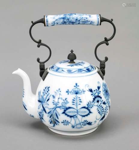 Tea kettle, Carl Teichert, city of M