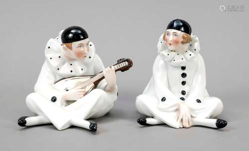 Pair of Art Deco figures 'Pierrot an