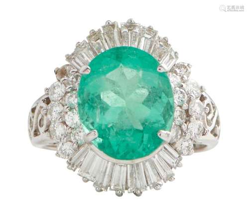 18CT WHITE GOLD, EMERALD AND DIAMOND RING