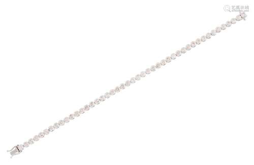 18CT WHITE GOLD AND DIAMOND BRACELET