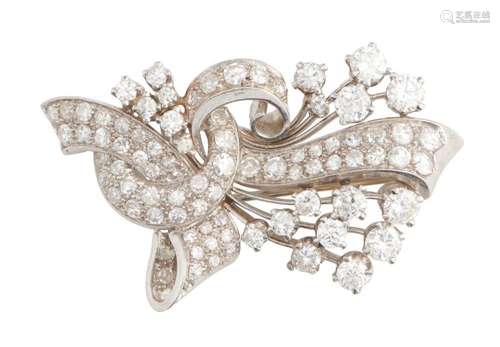 18CT WHITE GOLD AND DIAMOND BROOCH