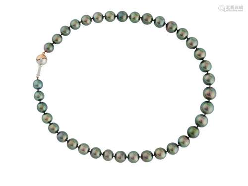 TAHITIAN PEARL NECKLACE