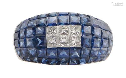 18CT WHITE GOLD, SAPPHIRE AND DIAMOND RING