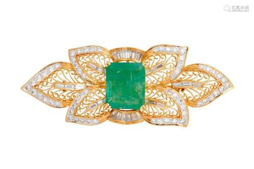 18CT GOLD, EMERALD AND DIAMOND BROOCH