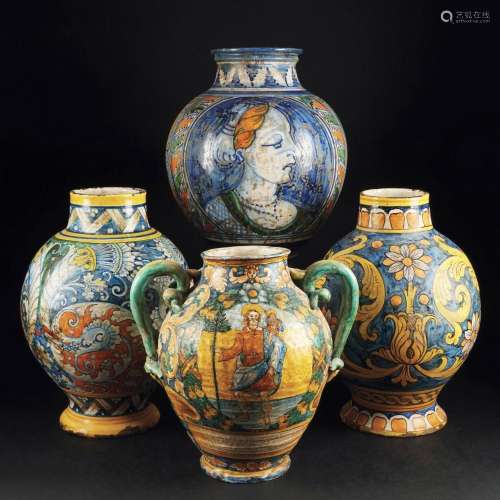 4 different polychrome maiolica vases