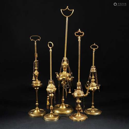 5 gilt brass Florentine lamps, 19th century