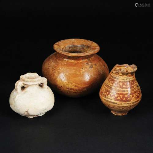 3 antique clay vases of different decoration, possibly Irak