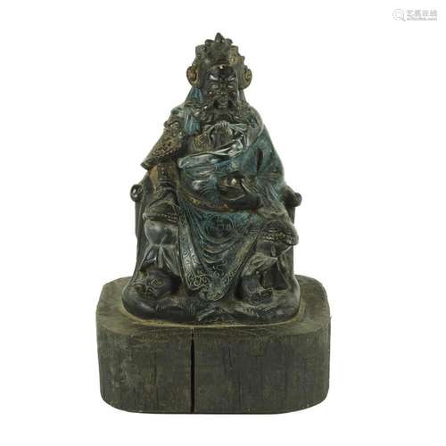 A Chinese black patina figure of a sitting emperor, 18th cen...