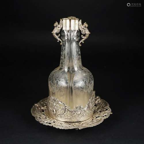 3 800/1.000 silver mounted glass bottles, early 20th century