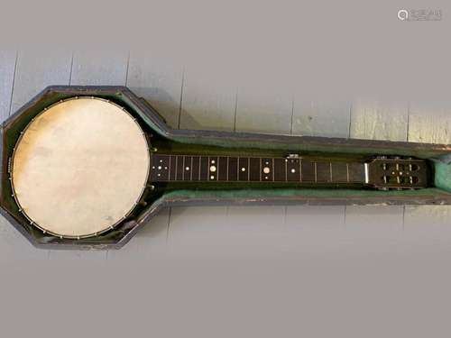 LATE NINETEENTH-CENTURY FRETLESS BANJO