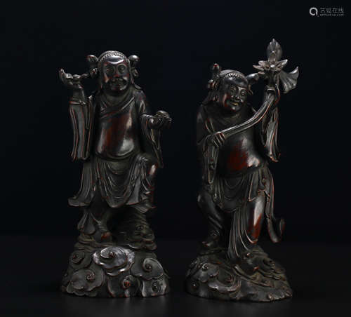 The old collection of red sandalwood and two immortals