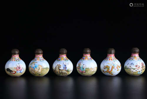 Old Collection A Set of Chinese Zodiac Snuff Bottles in Bron...