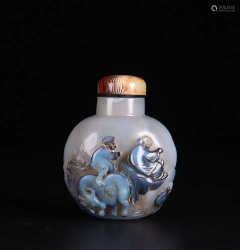 Old Collection Agate Boy Shepherd Snuff Bottle