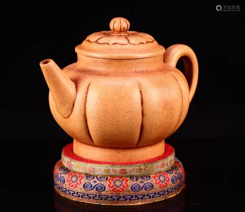 Qing Dynasty Wanshoutang Zisha Teapot
