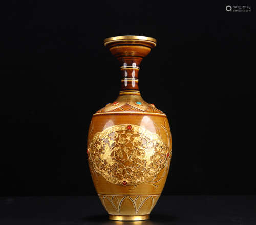 Old Tibetan Dingjiao Gold Plate Bottle