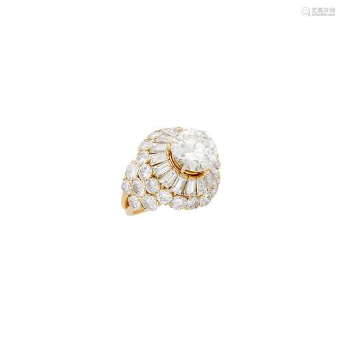Van Cleef & Arpels Gold and Diamond Ring, France