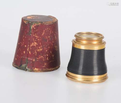 Small spyglass for races or the theatre. 19th century.