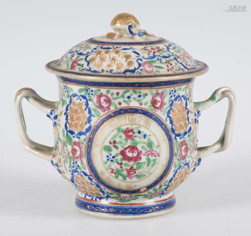 Porcelain sugar bowl. China. East India Company. 18th centur...