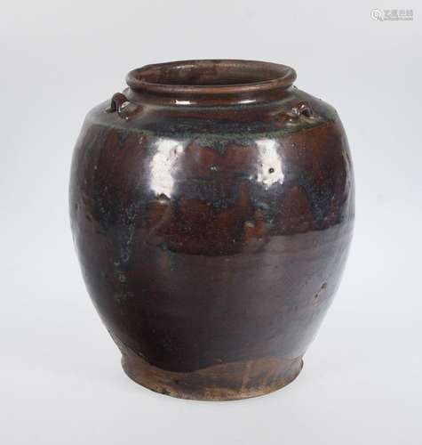 Large earthenware vase. South China. 19th century.