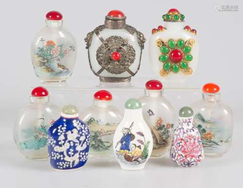 Collection of 10 glass snuff-bottles with precious stone, ch...