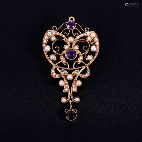 ENGLISCHE BROSCHE/ANHÄNGER MIT AMETHYST UND PERLCHEN UM 1900...