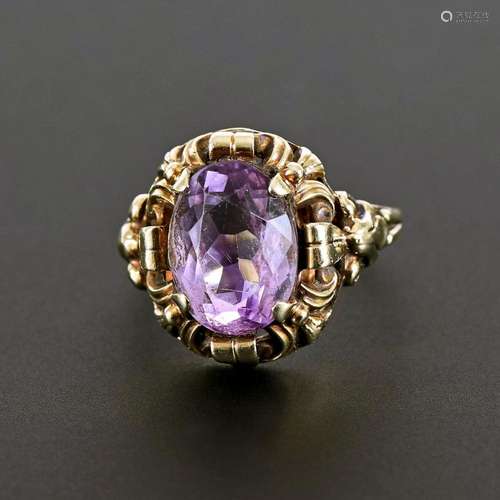 RING MIT AMETHYST?.