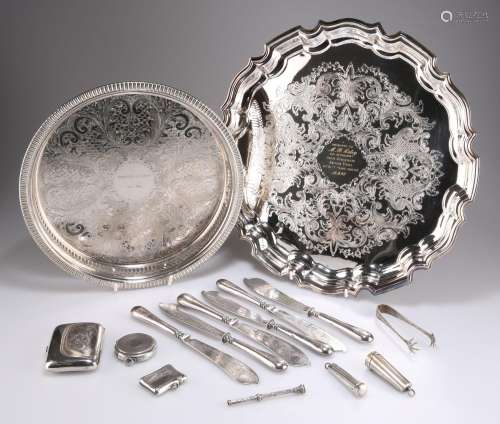 A MIXED LOT OF SILVER AND PLATE