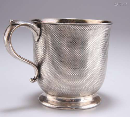 A VICTORIAN LARGE SILVER MUG