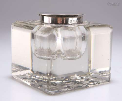 A GEORGE V SILVER-MOUNTED GLASS 'CUBE' INKWELL